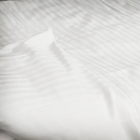 100% 300TC 39x47 inch Continental Bedding Toddler Duvet Protector Cotton Damask Stripe with Zipper Closure and Inner