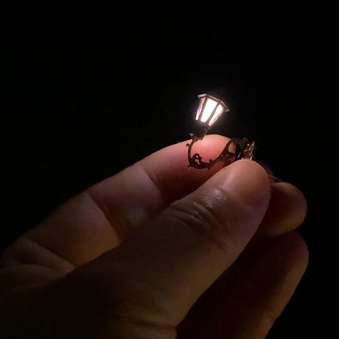 5Pcs 1.10X0.39X1.10In Yardwe Miniature Wall Lamp Model Mini House Wall Lights for DIY Dollhouse Decor Micro Landscape