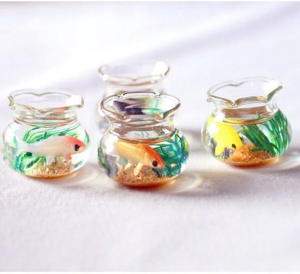 Fansoftiks 2Pcs Miniature Fish Tank Toy Mini Round Fish Bowls Resin Goldfish Grass