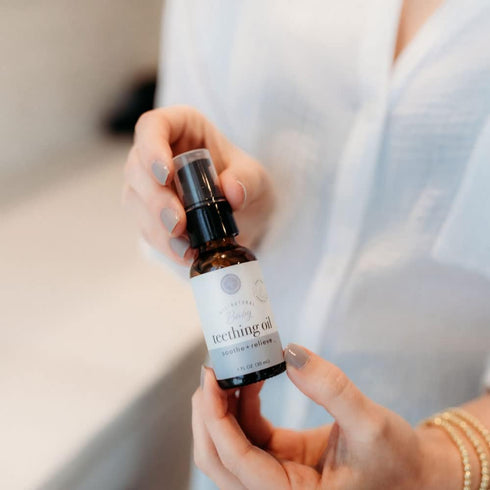 Rowe Casa Organics Baby Teething Oil - Naturally Relieving Chamomile and Copaiba Blend for Teething Discomfort