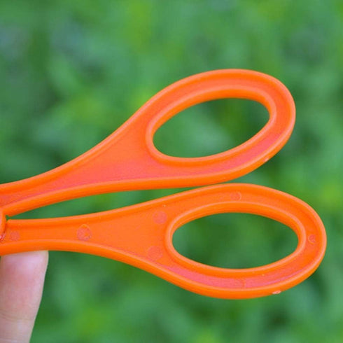 Green Catcher Plastic Outdoor Clamp with Tweezer for Insect Bug Scissors, Gifts for Sports and Outdoor Play