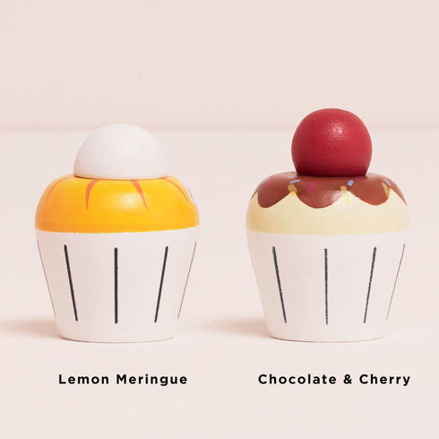 (TV331) Le Toy Van - Adorable Honeybake Petit Four Cupcakes | Childrens Wooden Food Pretend Toy Cakes | Birthday Cake
