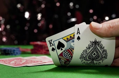 ATCUSA 100% Pure Plastic Playing Cards | HD Poker Deck for Outdoor Camping, Travel, and Card Games (12)