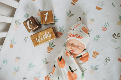 Set Baby Girl Peach Design Swaddle Blanket and Hat with Custom Name Embroidery (Newborn)