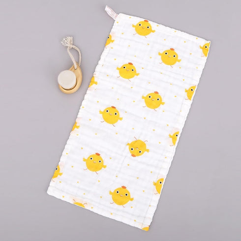 LINGBI DAMI Yellow chick print Cotton square towel with 6 layers of gauze (19.7x9.8