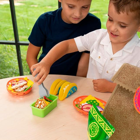 Set Playset 3+ Fat Brain Toys Pretendables Nacho - Pretend with Storage, Ages