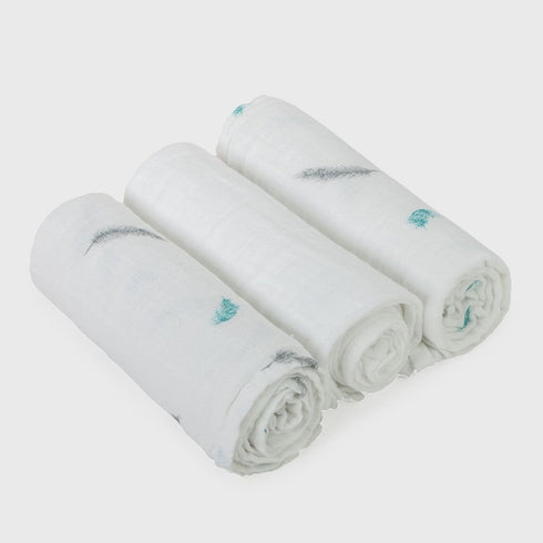 Petite Piccolo 3 Pack Baby Muslins, Multicolored Feathers