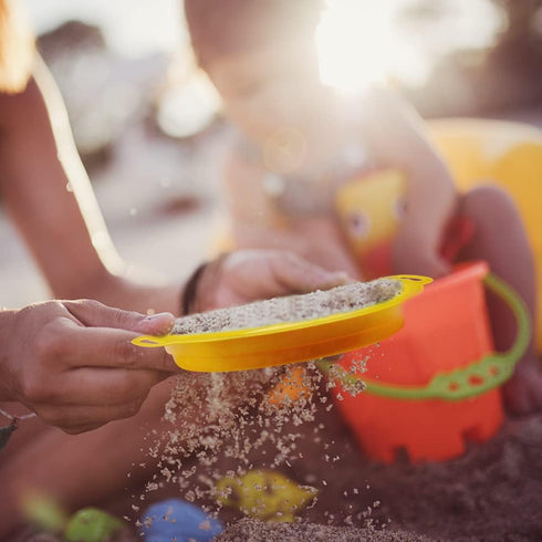 (4PCS) Sand Sifter Sieves for Kids - Heavy Duty ABS Beach Sifter Discovery Toy for Gardening, Digging, Finding Treasure