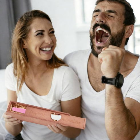WADORN Wooden Pregnancy Test Gifts Box, Pregnancy Test Keepsake Box Surprise Announcement for Husband Ideas Souvenir