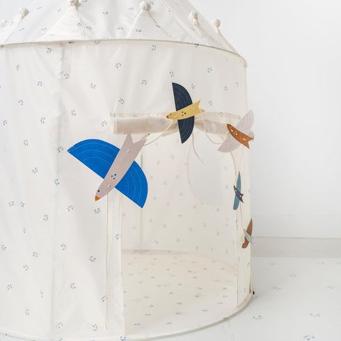 3 Sprouts Kids Play Tent - Fun Indoor Playhouse for Boys & Girls, Durable Recycled Fabric for Ages 3-10 - Blueberry