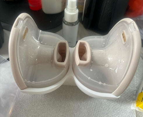Generic Momcozy M5, M5 s1 Breast Pump Stand for Lite, Hands-Free Holder, Leak-Proof Storage Solution, Compact Design