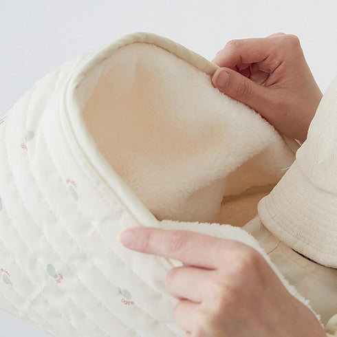 Cozy Baby Carrier Cover with Pocket for Winter Outings