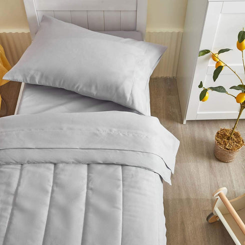 UOZZI 4 Set Set BEDDING Pieces Toddler Bedding Ultra Soft and Breathable Toddler Sheet - Includes Comforter, Flat