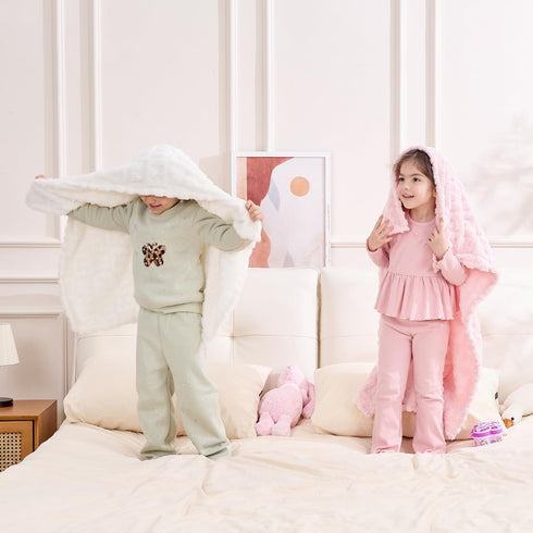 30x40 Cozy Belle Bow Baby Blanket Ultra Soft Fleece Bow Blanket for Gender Reveal, Baby & Pet Stroller Blanket