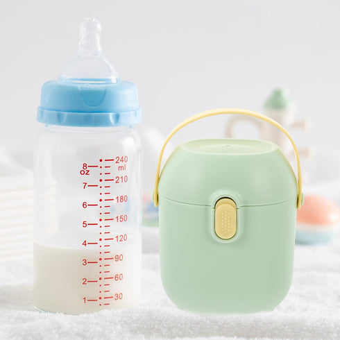 LIOOBO Portable Formula Dispenser Box with Spoon Milk Powder Container for Travel Thickened Snack Storage Case Large