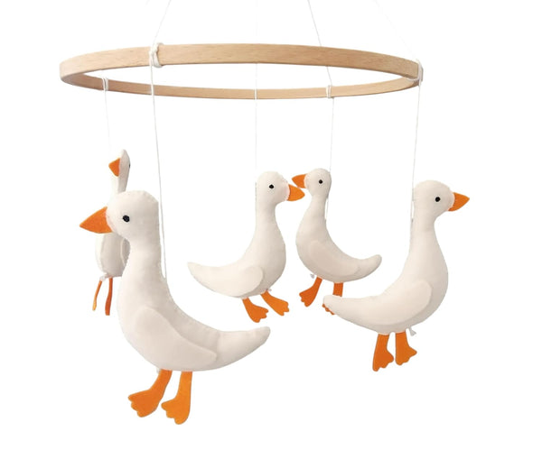 Geese Crib Mobile,Hunting Nursery Decor,Goose Mobile,Neutral Nursery Decor, Felt,Natural cot Mobile, Duck