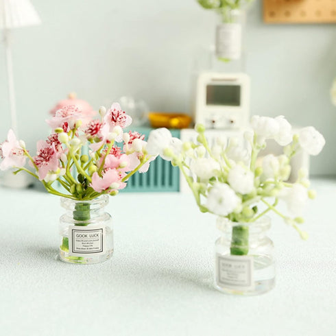 Set 1:6 Miniature Flowers in Vase - Scale Dollhouse Dcor with Realistic Details, Tiny Floral Arrangements for Micro