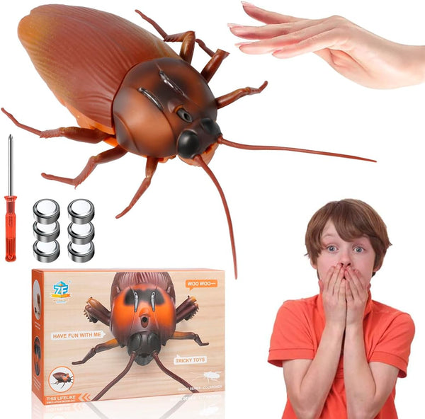Induction Cockroach Toy for Kids, Smart Sensing Realistic Giant Cockroach Model, Automatic Moving Interactive Fake