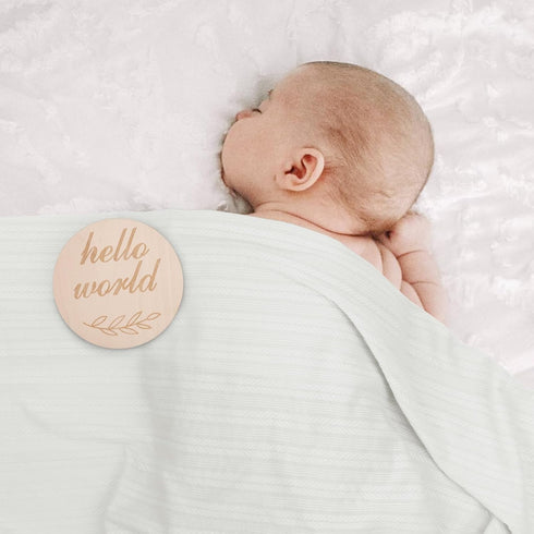 4PCS Set DRESHOW BQUBO Baby Swaddle Blankets for Girls, Newborn Accessories with Hat and Bow Headband with Hello World