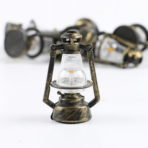 Miniature Lamps for Dollhouse - Retro Oil Lantern, Scene Ornaments, Hurricane Kerosene Lamp Decoration