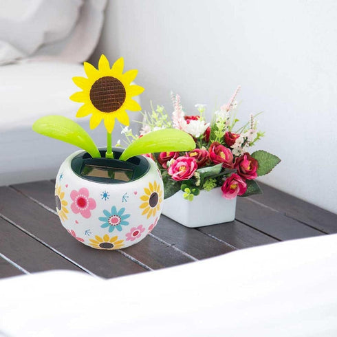 Sunflower Solar Dancing Flowers, Cute Solar Powered Swinging Flower Decor Gift for Car Home Desk Learning Education