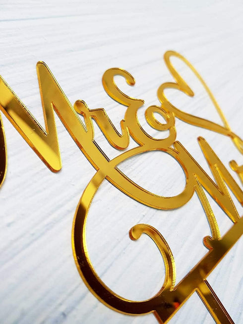 Mr and Mrs Cake Topper, Bride and Groom Sign Wedding/Engagement Cake Decoration, Mirror Gold Acrylic