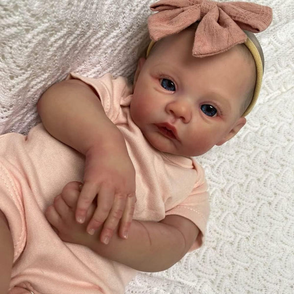 Lifelike 18 Inch Reborn Baby Dolls, Realistic Newborn Girl Dolls with Feeding Kit Gift Box for Kids 3+