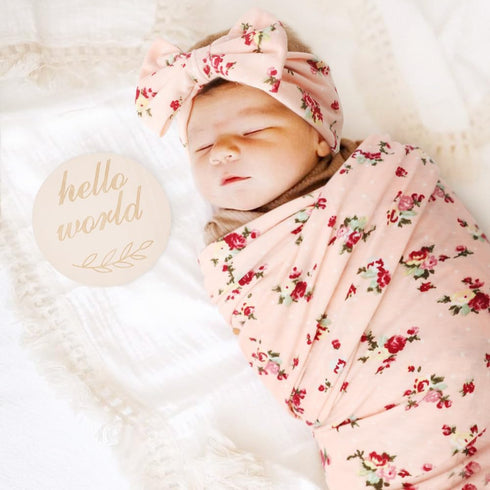 DRESHOW BQUBO Baby Girl Newborn Floral Receiving Blankets with Bow Hat, Wooden Birth Announcement Card Set