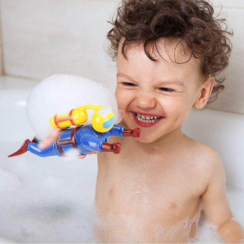 ArtCreativity Wind Up Bath Toys for Kids, Set of 2 Swimming Bath Toys, Water Scuba Diver, Fun Bathtub Toys for Boys and