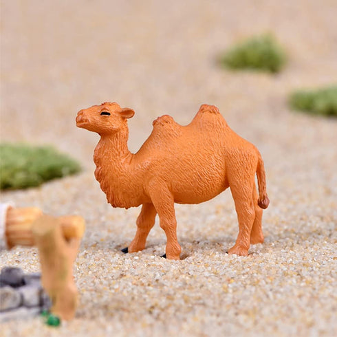 Hand Painted Camel Figurines, Miniature Animal Statue for Cake Toppers, Moss Landscape Decoration (20pcs)