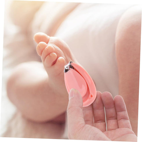 Essential Grooming Kit for Newborns - Nail Clippers and Scissors