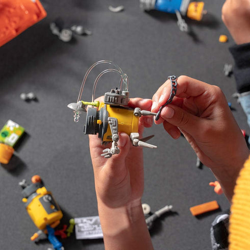 HEXBUG JUNKBOTS Industrial Dumpster Assortment Kit, Surprise Toys with 50+ Pieces of Action Construction Figures for