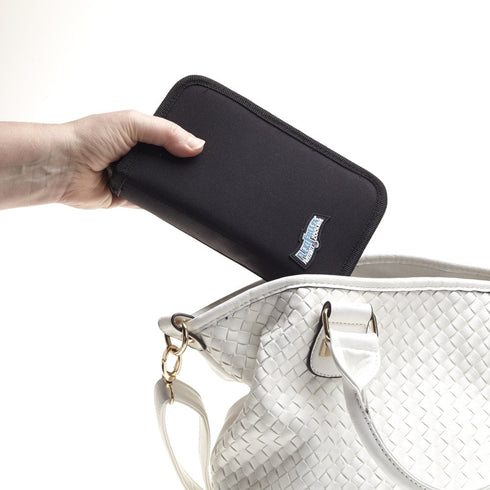 Portable Black Breastmilk Cooler - FlexiFreeze Pocketbook