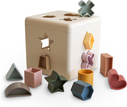 mushie Shape Sorting Box, Educational Learning Toy for Toddlers with 12 Shapes, Made in Denmark (10+ Months)