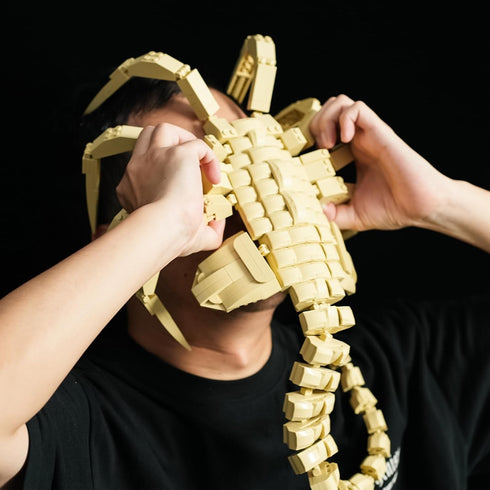 Xenomorph Facehugger Action Figure Building Kit, Compatible with Lego, Cool Halloween Horror Toys for Adults and Boys