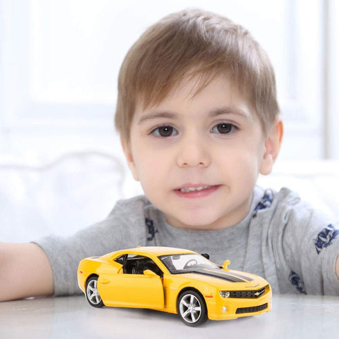 1/36 Scale Chevrolet Camaro Casting Car Model, Bumblebee Zinc Alloy Toy Car for Kids, Pull Back Vehicles (Yellow)