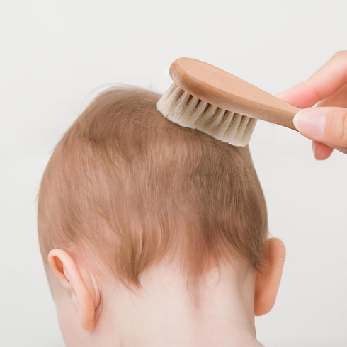 haakaa Wooden Baby Brush for Newborns and Toddlers, Natural Soft Goat Bristles, Ideal for Cradle Cap, 1PC with Carry