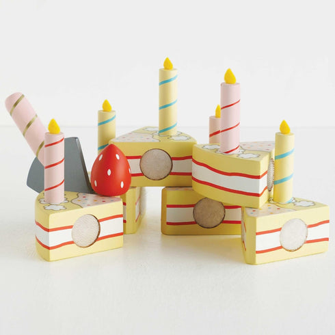 (TV273) Le Toy Van - Honeybake Childrens Wooden Vanilla Birthday Cake Play Food Pretend Toy | Perfect For Pretend Role