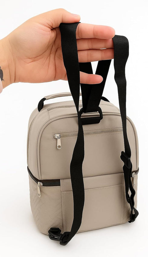 Generic breast milk cooler travel bag with an exclusive and delicate design, five Breastmilk Storage Bags are included