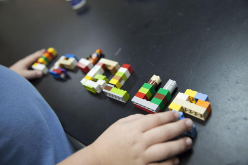 Le Glue Temporary Glue - Compatible with Legos - Non-Permanent Clear Adhesive for Plastic Building Blocks