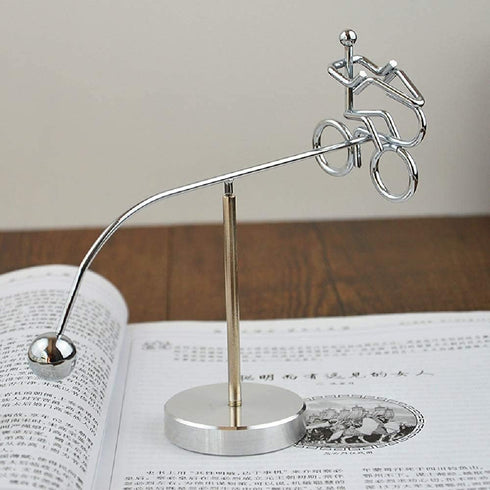 Steel Balance Toy, Kinetic Art Tumbler Toy for Decompressive Science Psychology Home Office Desk Decor