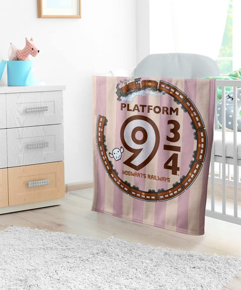 Harry Potter Lightweight Baby Blanket, 30"X40", Platform 9 3/4 Unisex for Infants, Girls & Boys