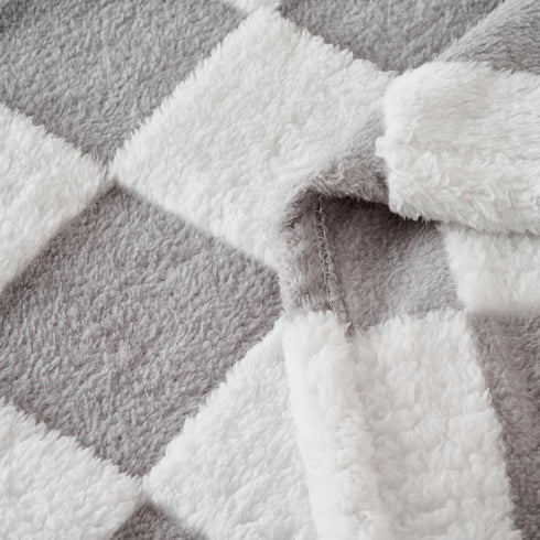 Yagle Mate 3D Cozy 30x40 Inches,Grey Fleece Baby Blanket for Unisex Checkerboard Design, Warm and Fluffy Infant Newborn
