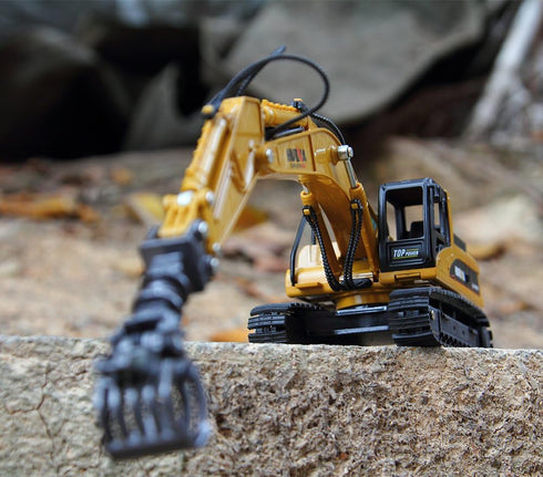 Gemini&Genius Heavy Metal Construction Vehicle Toys, 1/50 Scale Timber Grab Excavator, Engineering Alloy Models Gift