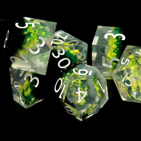 Haxtec DND Dice Set, Sharp Edge Resin Dice Set with Case, Polyhedral D&D Dice for Dungeons and Dragons Gift