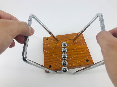 Newton's Cradle Balance Ball Decoration with Pendulum Balls