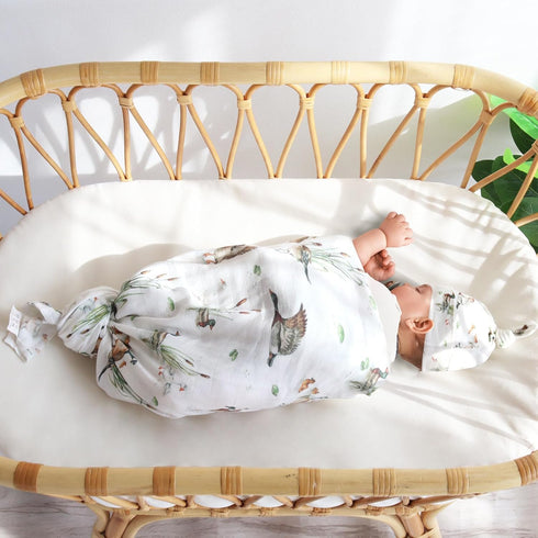 Set LifeTree Muslin Swaddle Blankets, Muslin Baby Boy Swaddle Blanket and Hat with Birth Announcement Card, Newborn