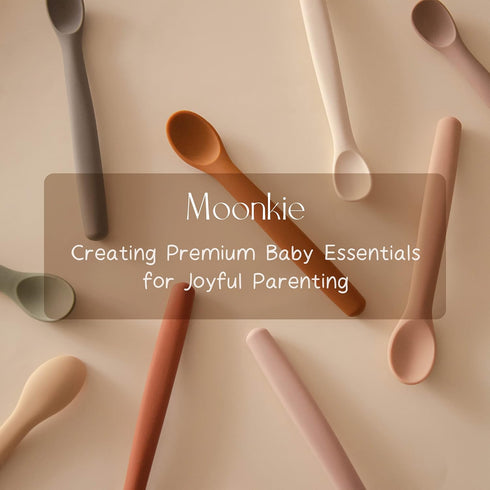 Moonkie Silicone Baby Spoons Set of 4, Two Sizes for 4+ Months, Toddler Led Weaning Spoons with Case, Bendable