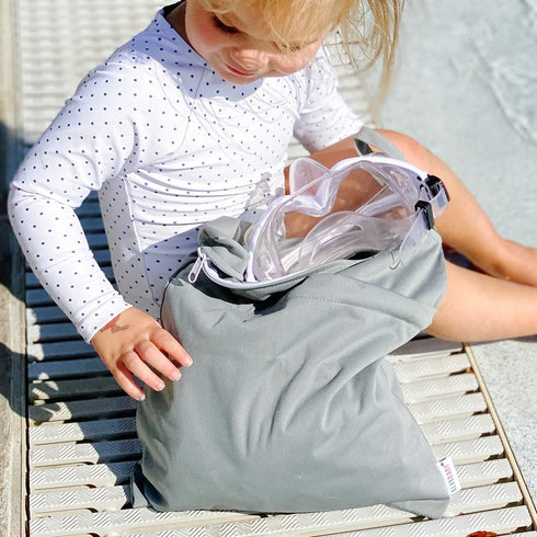 2pcs LZD2324 ALVABABY Cloth Diaper Wet Dry Bags Waterproof Reusable with Two Zippered Pockets Travel Beach Pool Daycare