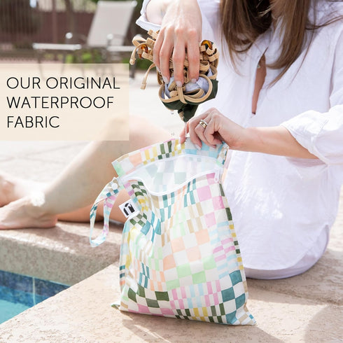Packing Bumkins Roamio Waterproof Wet Bag for Baby, Travel, Swim Suit, Cloth Diapers, Pump Parts, Pool, Beach, Gym
